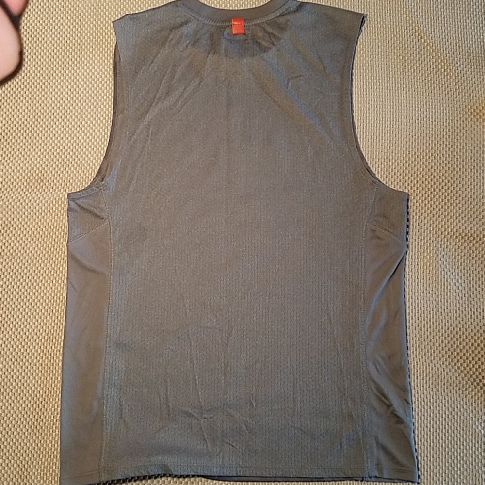 Marvel Shirt, Size Med - Picture 5 of 5